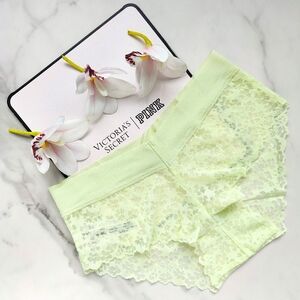 NWT PINK VICTORIA'S SECRET NO-SHOW FLORAL LACE HIPHUGGER PANTY IN LIME CREAM